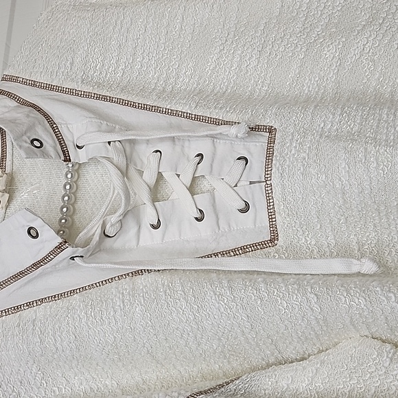 BKE Urban Outfitters Tague Lace Up Textured Cropped Knit Longsleeve Cream Shirt - Picture 5 of 13